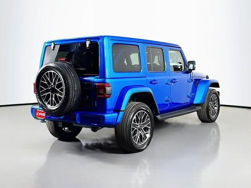 Hydro Blue Pearlcoat 2023 Jeep Wrangler 4xe Sahara High Altitude