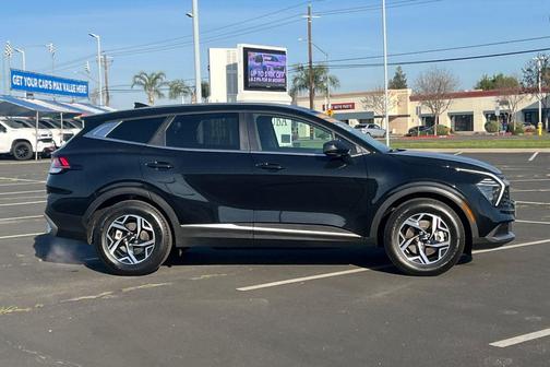 Fusion Black 2024 Kia Sportage LX