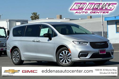 Silver Mist Clearcoat 2024 Chrysler Pacifica Hybrid Select