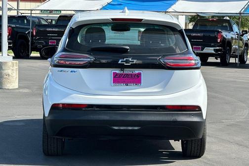 Summit White 2022 Chevrolet Bolt EV FWD 2LT