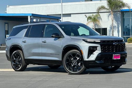 Sterling Gray Metallic 2026 Chevrolet Traverse RS