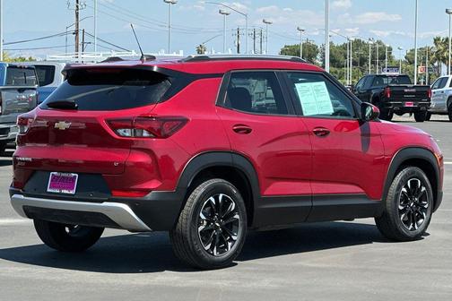 Scarlet Red Metallic 2021 Chevrolet Trailblazer LT