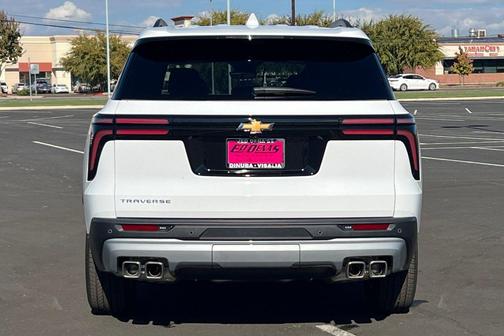 Summit White 2026 Chevrolet Traverse LT