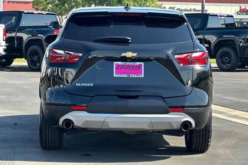 Black 2022 Chevrolet Blazer 2LT