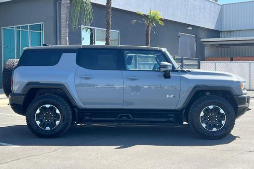 Meteorite Metallic (Grey) 2025 GMC HUMMER EV SUV 3X