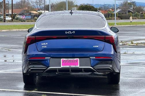 Yacht Blue 2025 Kia K5 GT-Line