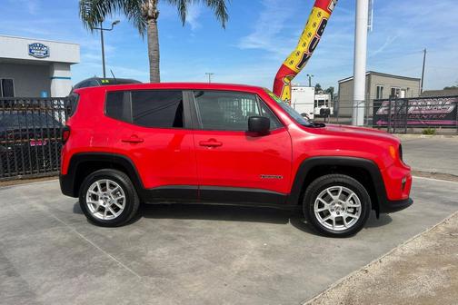 Colorado Red Clearcoat 2023 Jeep Renegade Latitude