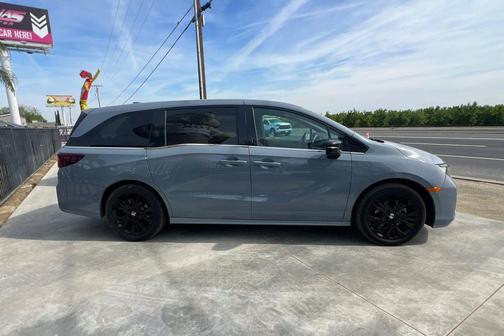 Sonic Gray Pearl 2025 Honda Odyssey Sport-L
