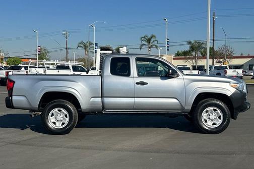 Celestial Silver Metallic 2022 Toyota Tacoma SR