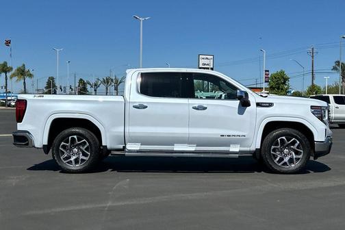 Glacier White Tricoat 2026 GMC Sierra 1500 SLT