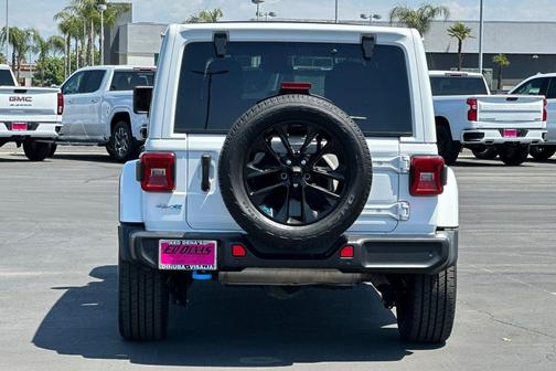 Bright White Clearcoat 2022 Jeep Wrangler Unlimited 4xe Sahara