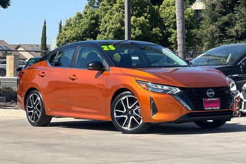 Orange Metallic/Super Blk 2025 Nissan Sentra SR