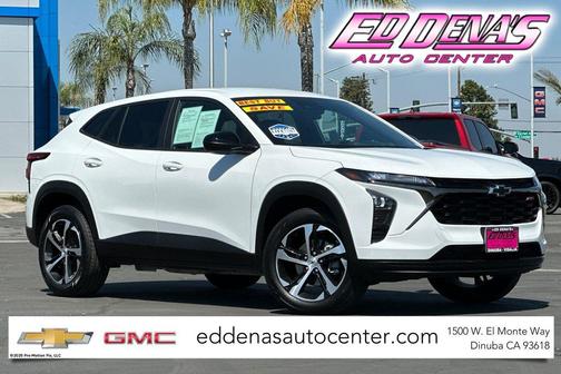 Summit White 2026 Chevrolet Trax FWD 1RS