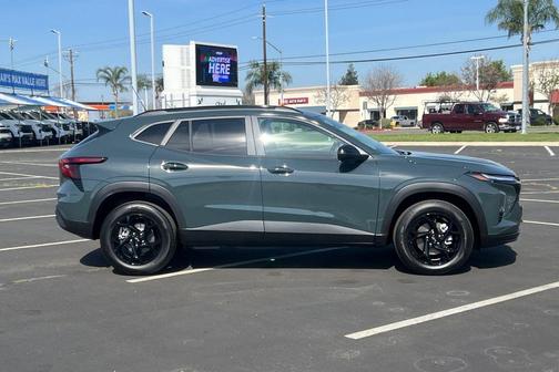 Cypress Gray 2026 Chevrolet Trax LT