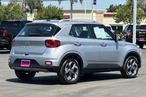 Shimmering Silver 2025 Hyundai VENUE SEL