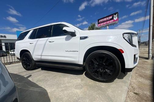 Summit White 2022 GMC Yukon SLE