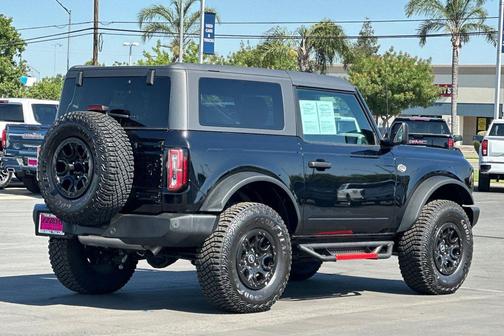 Shadow Black 2023 Ford Bronco Wildtrak