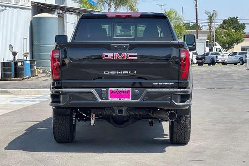 2025 GMC Sierra 3500 Denali