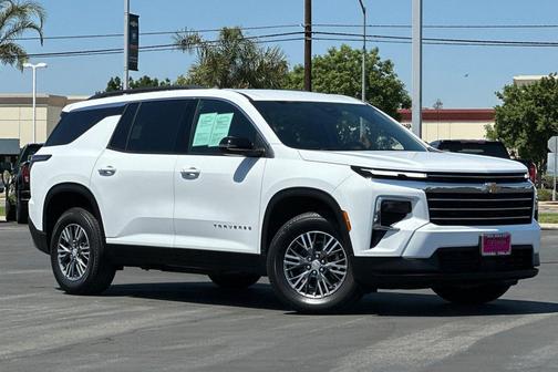 Summit White 2026 Chevrolet Traverse LT