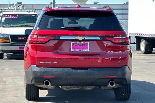 Radiant Red Tintcoat 2023 Chevrolet Traverse LT Cloth