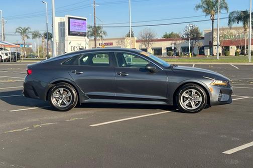 Gravity Gray 2023 Kia K5 LXS