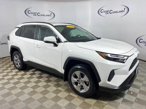 2022 Toyota RAV4 XLE