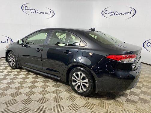 2022 Toyota Corolla Hybrid LE