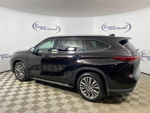 2021 Toyota Highlander Platinum