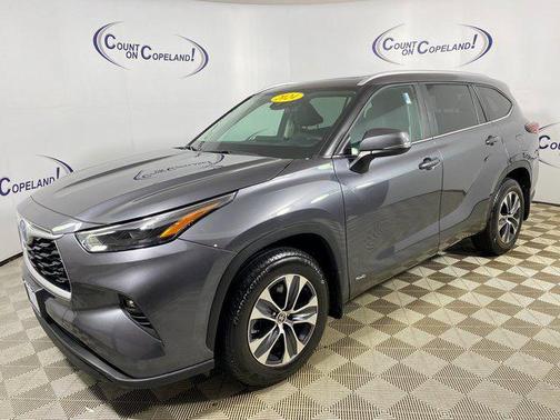 2024 Toyota Highlander Hybrid XLE