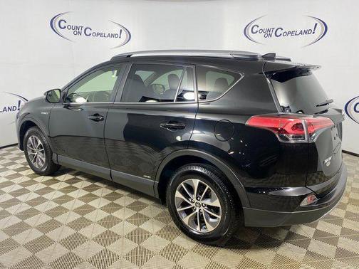 2018 Toyota RAV4 Hybrid LE