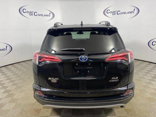 2018 Toyota RAV4 Hybrid LE