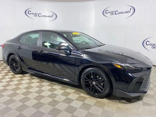Midnight Black Metallic 2025 Toyota Camry SE