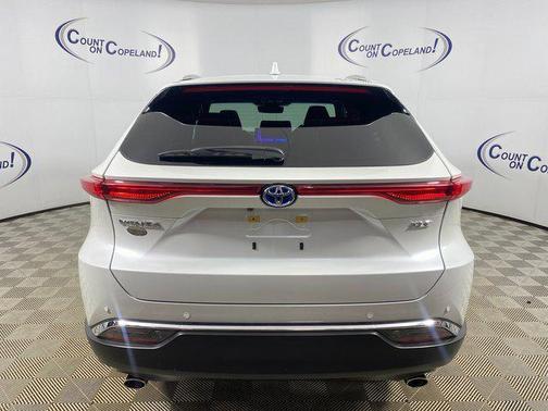 2023 Toyota Venza XLE