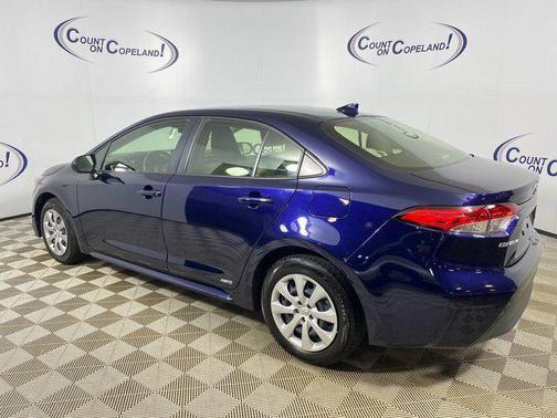 2024 Toyota Corolla Hybrid LE