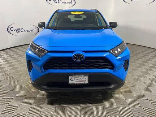 2020 Toyota RAV4 LE