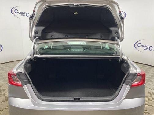 Ocean 2025 Toyota Camry LE