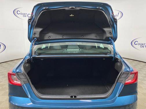 Ocean 2025 Toyota Camry LE