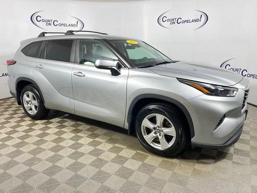 Celestial Silver Metallic 2023 Toyota Highlander LE
