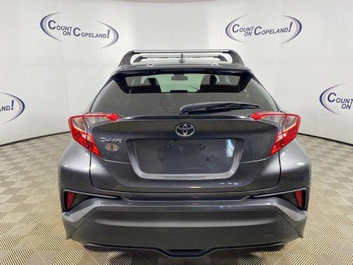 2021 Toyota C-HR XLE