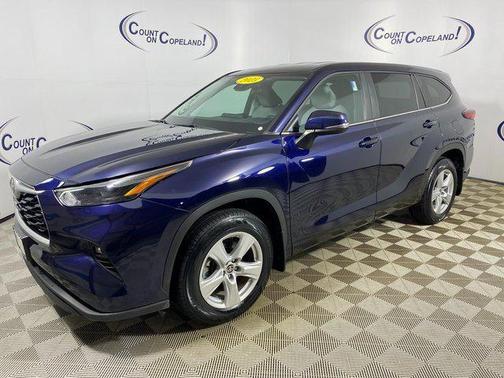 2023 Toyota Highlander LE