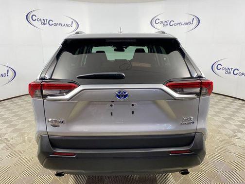 2023 Toyota RAV4 Hybrid XLE