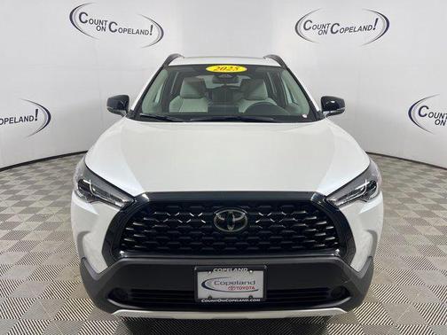 2025 Toyota Corolla Cross LE
