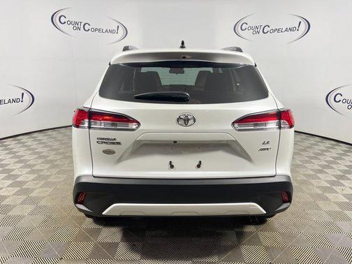 2025 Toyota Corolla Cross LE