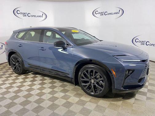 2025 Toyota Crown Signia Limited