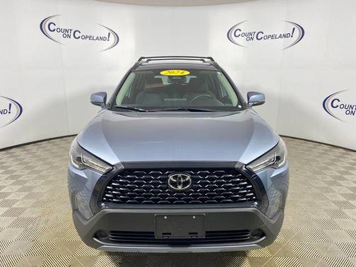 2024 Toyota Corolla Cross LE