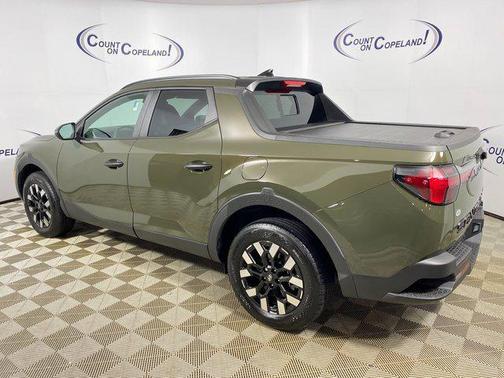 2025 Hyundai SANTA CRUZ SEL Activity