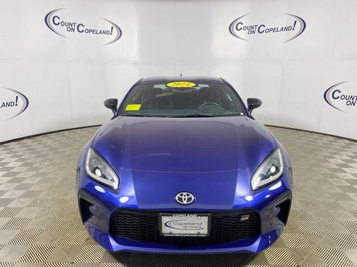 2024 Toyota GR86 Premium