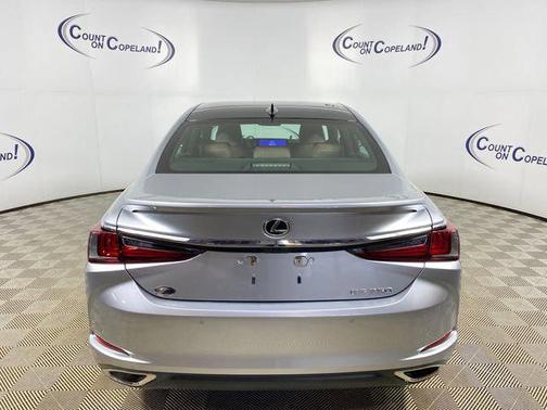 2024 Lexus ES 350 Ultra Luxury