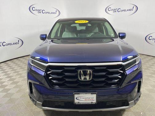 2023 Honda Pilot AWD EX-L 8 Passenger