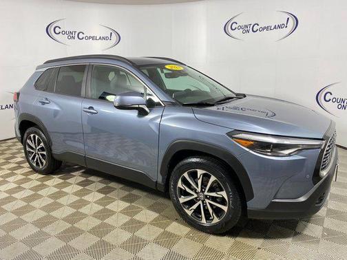 2024 Toyota Corolla Cross XLE